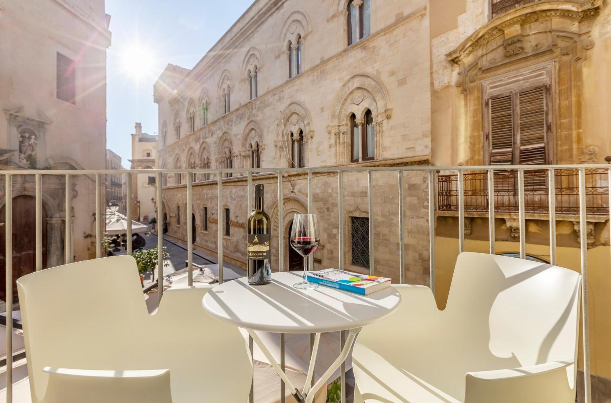 Fiveplace Design Suites & Apartments 特拉帕尼 外观 照片